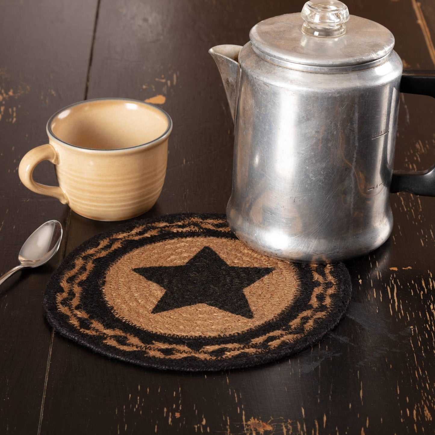 Farmhouse Stencil Star Jute Trivet