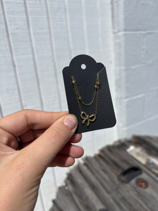 Bow Knot Pendant Choker Necklace
