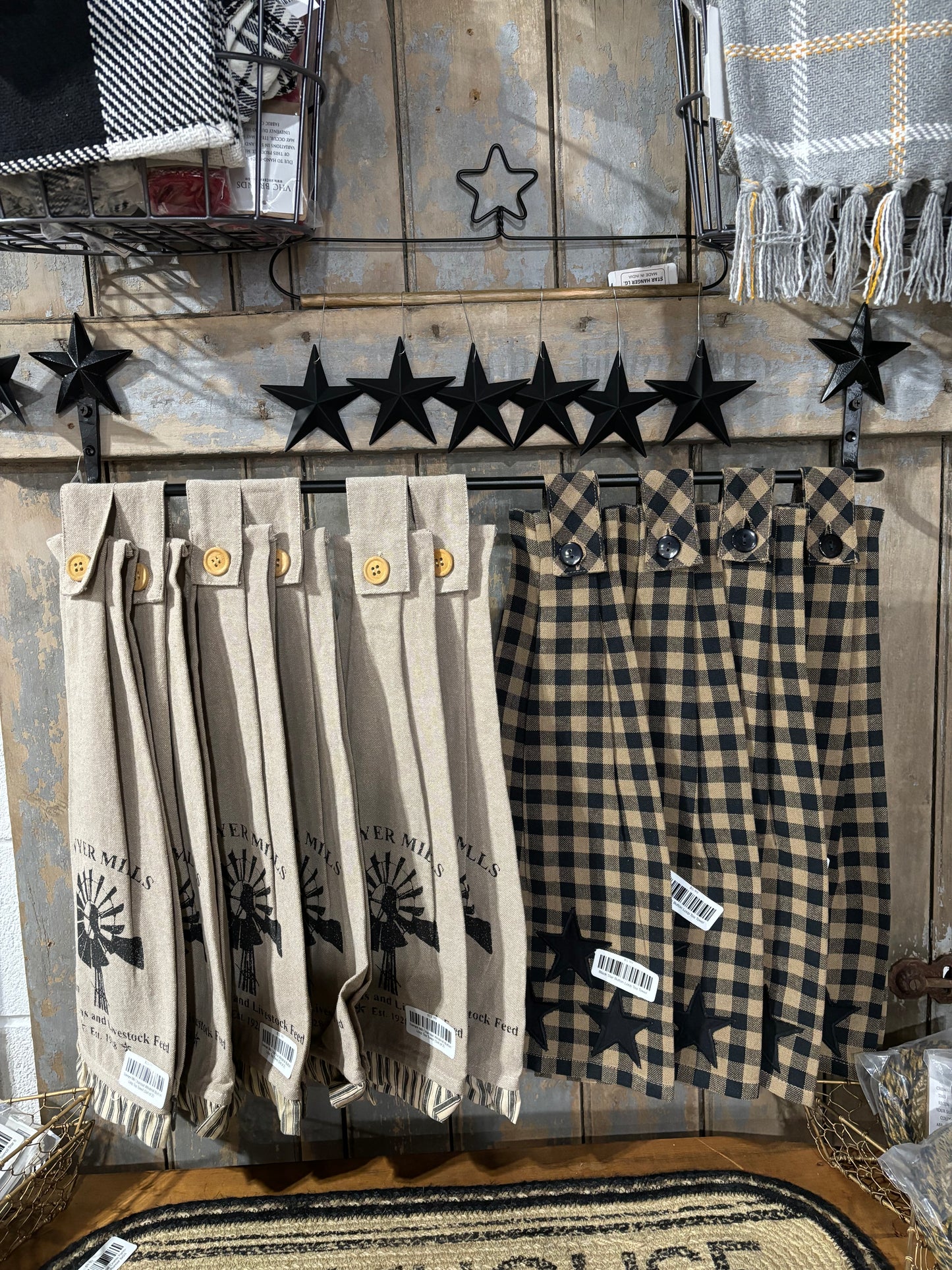 24" Towel Bar w/ Barn Stars